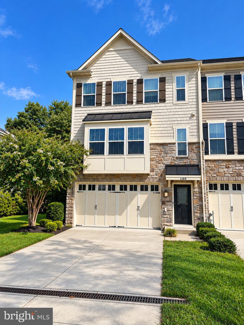 1269 COLONNADE LN Property Photo 1