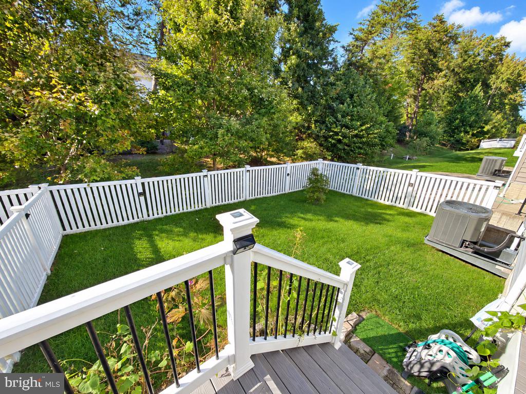 3610 Skylark Ct Property Photo 2