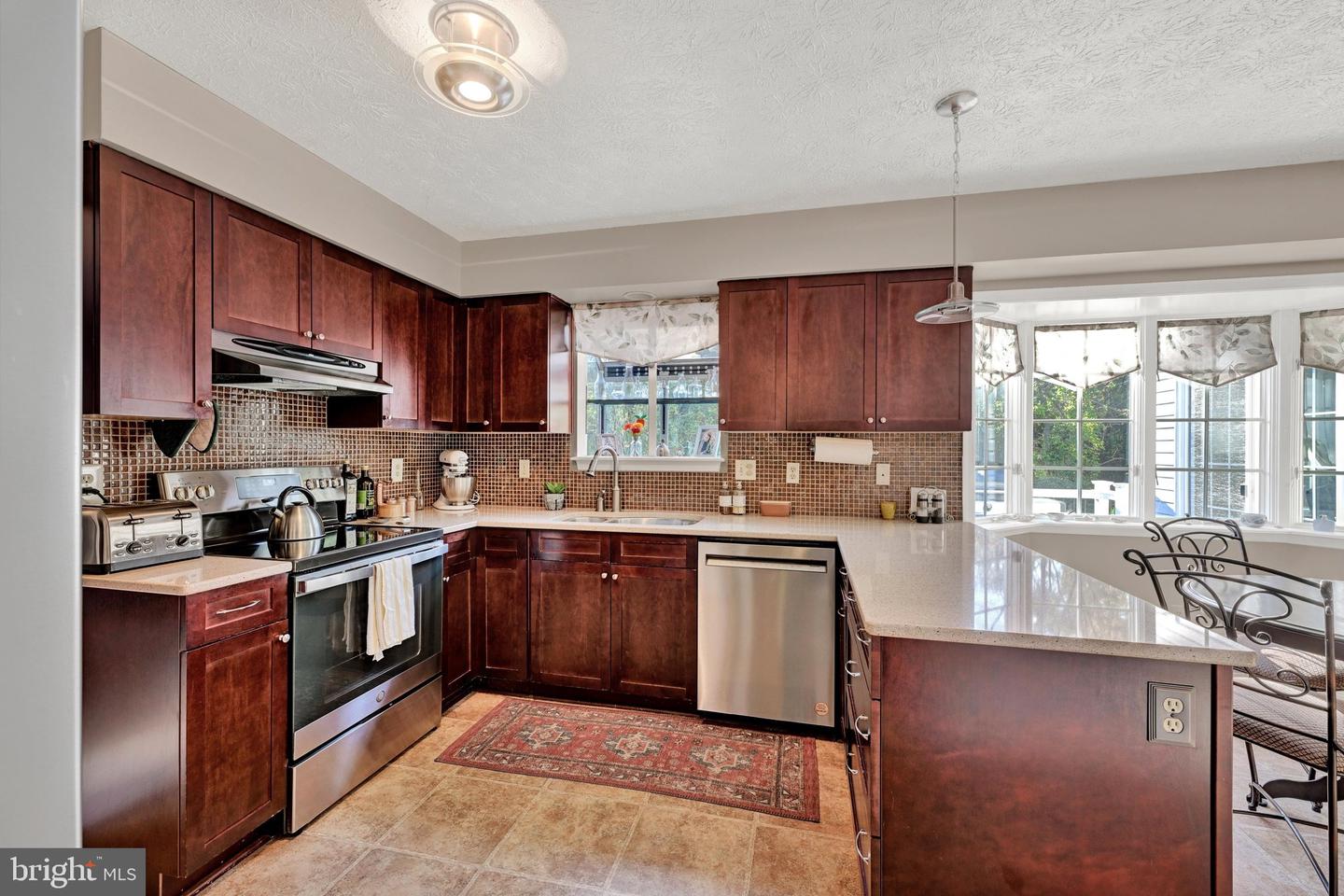 611 Harvest Ct Property Photo 6