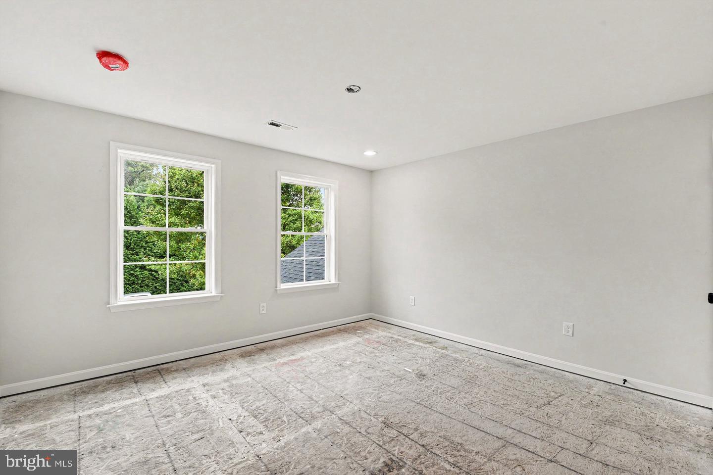 2302 Arthurs Woods Dr Property Photo 16