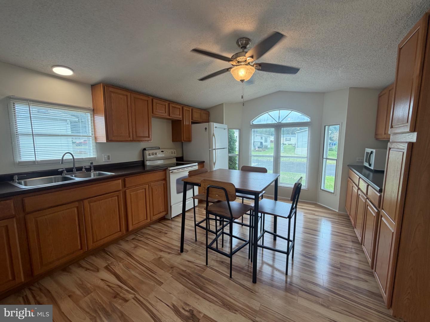 214 Poclain Rd Property Photo 1