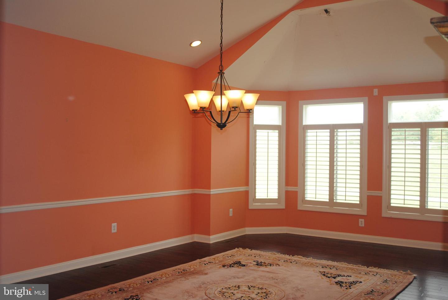 8250 White Pine Ct Property Photo 27