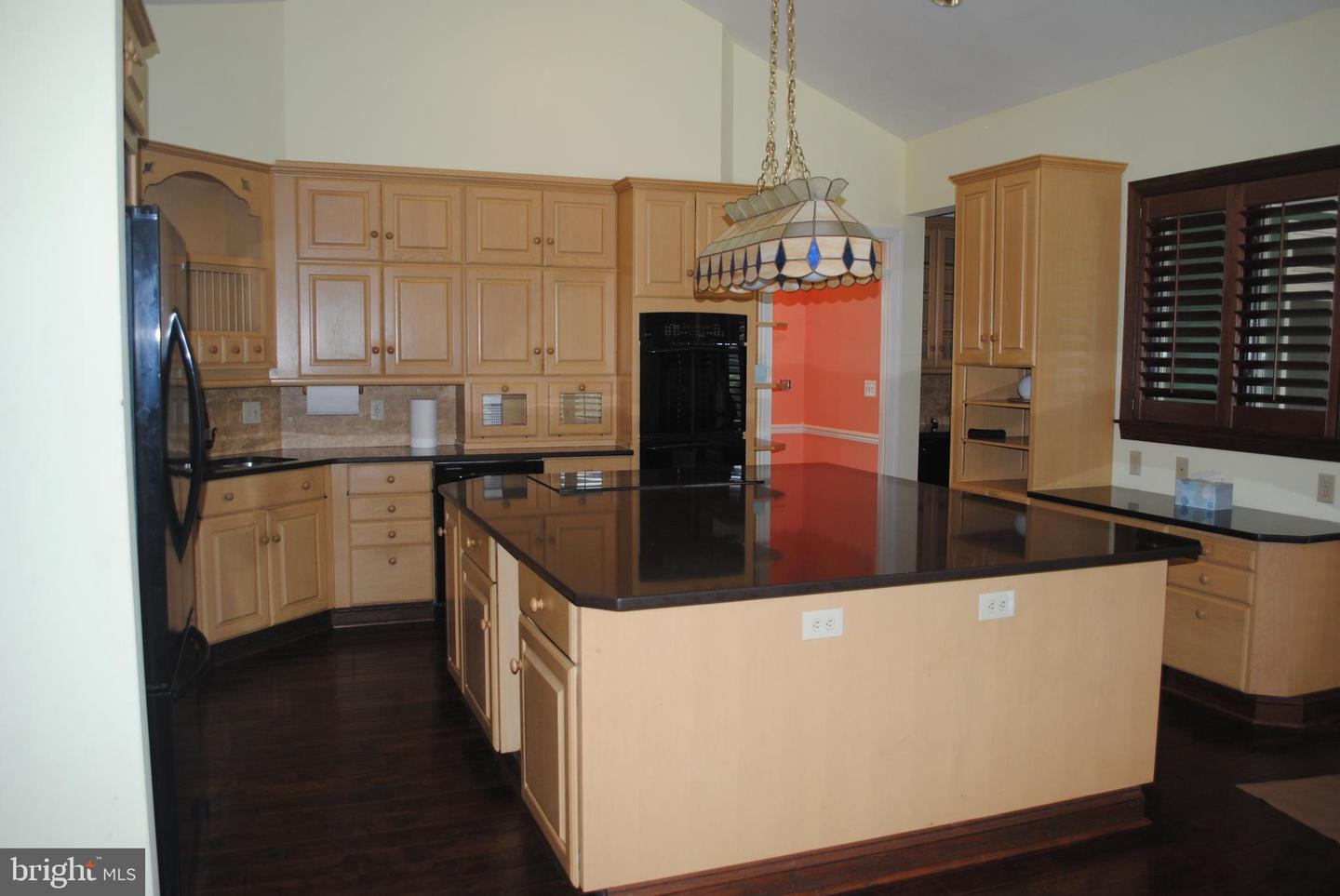 8250 White Pine Ct Property Photo 33