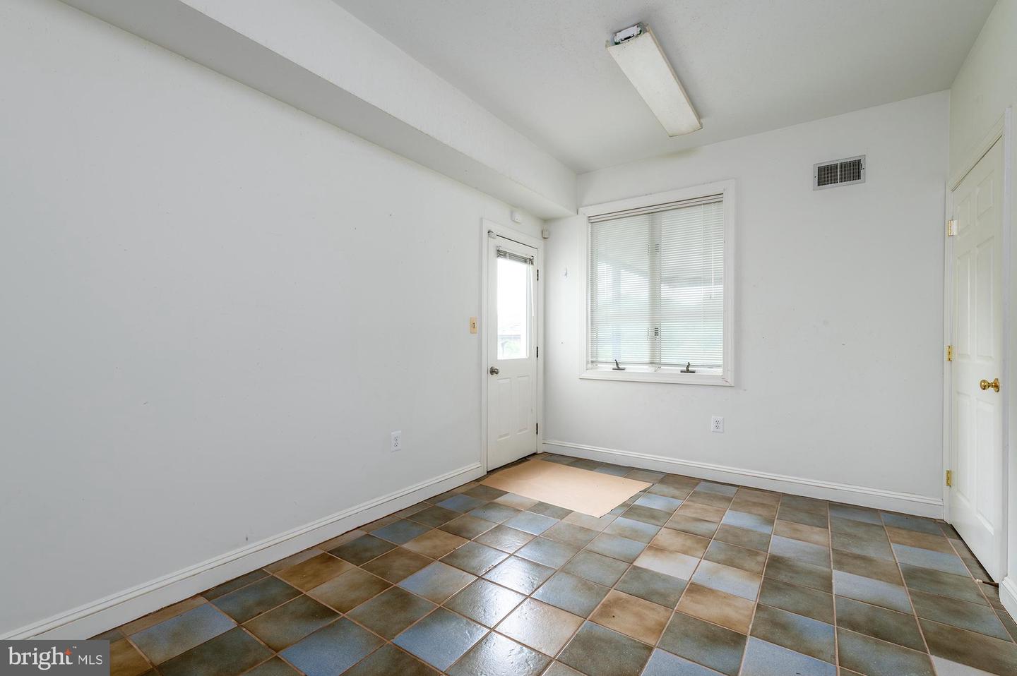 8250 White Pine Ct Property Photo 96