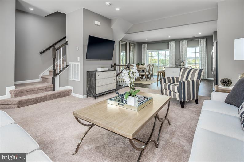 Blackbriar Way #prelude Property Photo 10