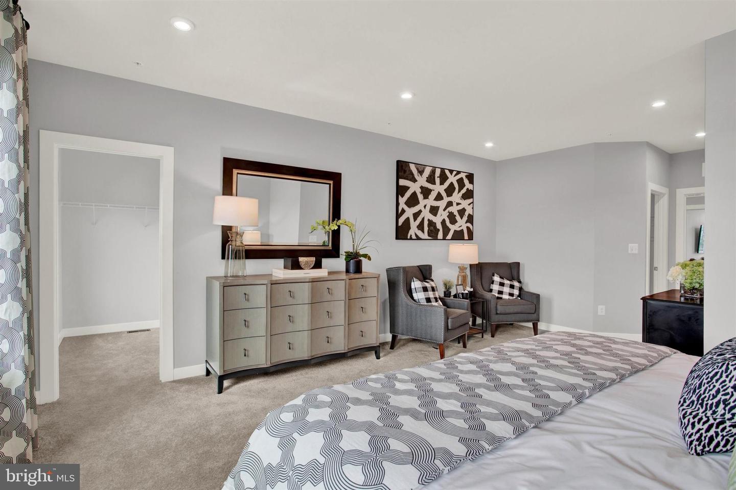 2526a Verona Pl Property Photo 17