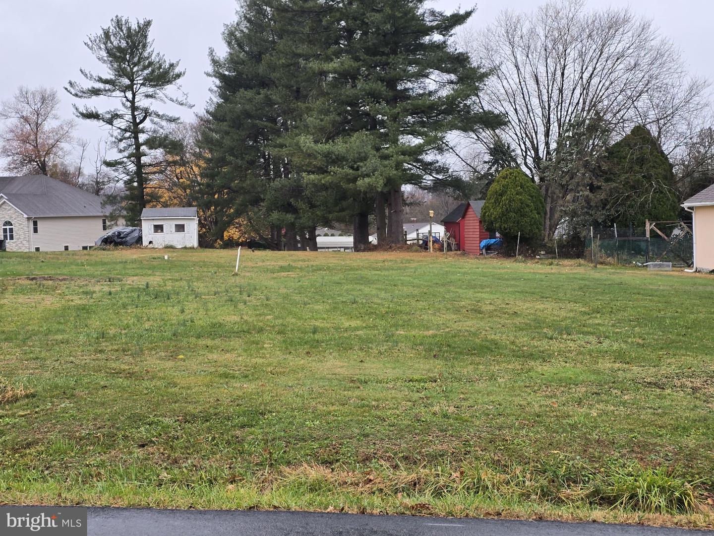 8333 Grove Angle Rd Property Photo 2