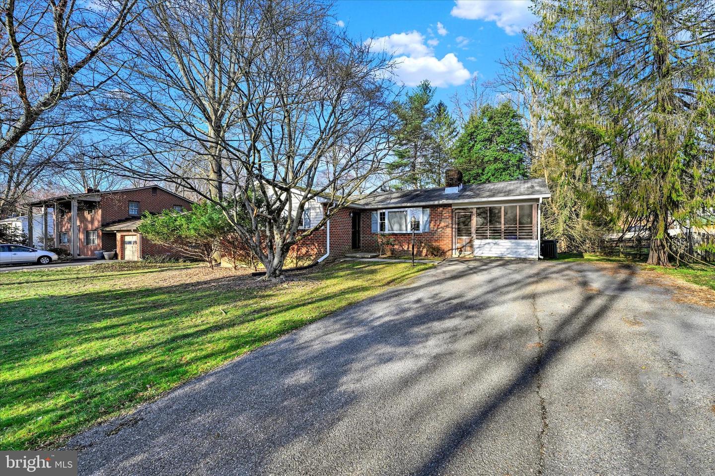 6726 Pine Dr Property Photo