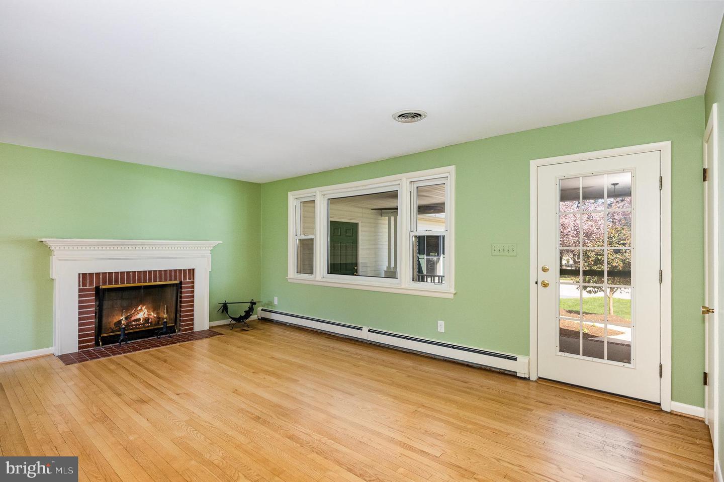 8040 Savage Guilford Rd Property Photo 3