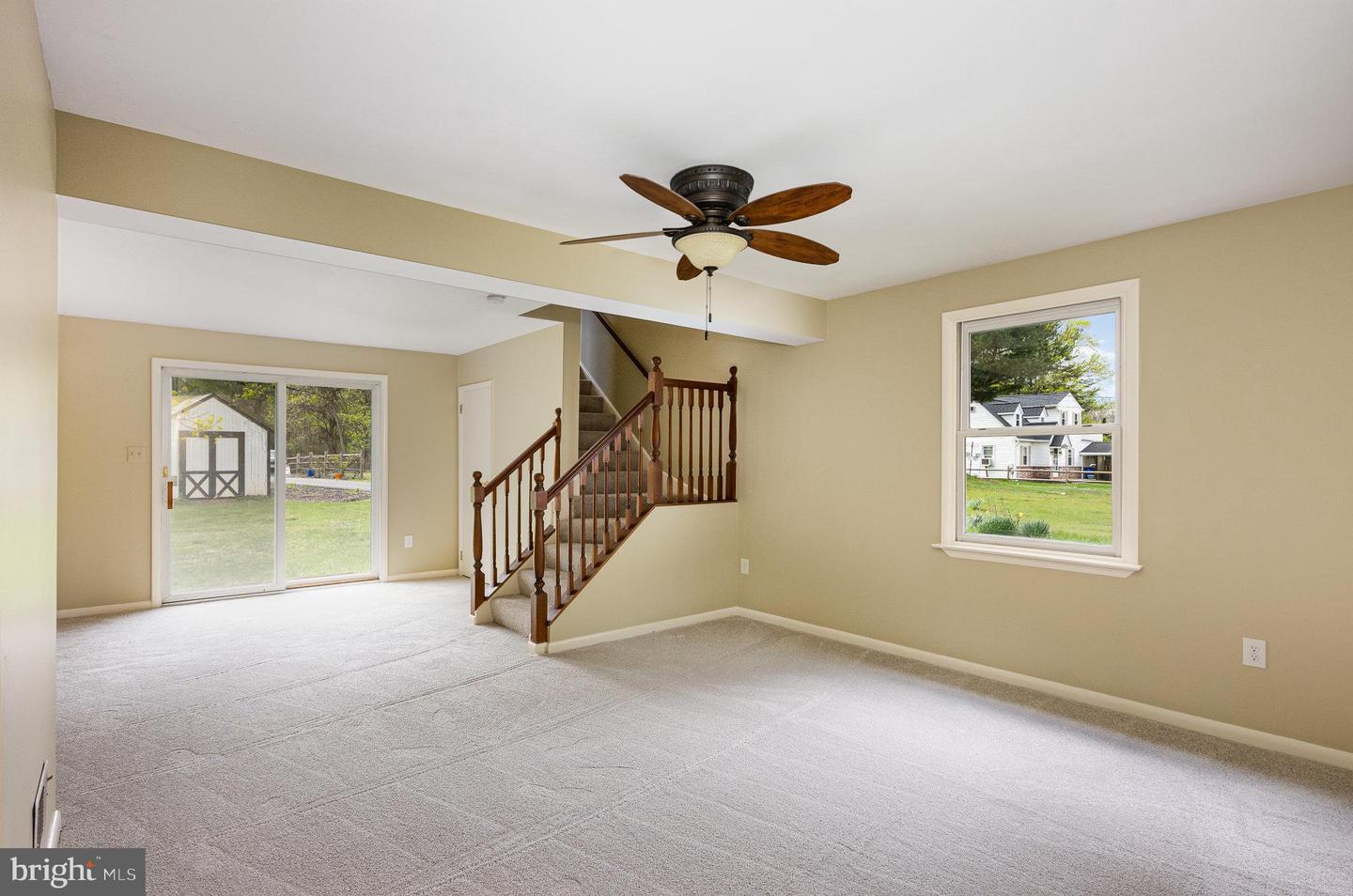 8040 Savage Guilford Rd Property Photo 12