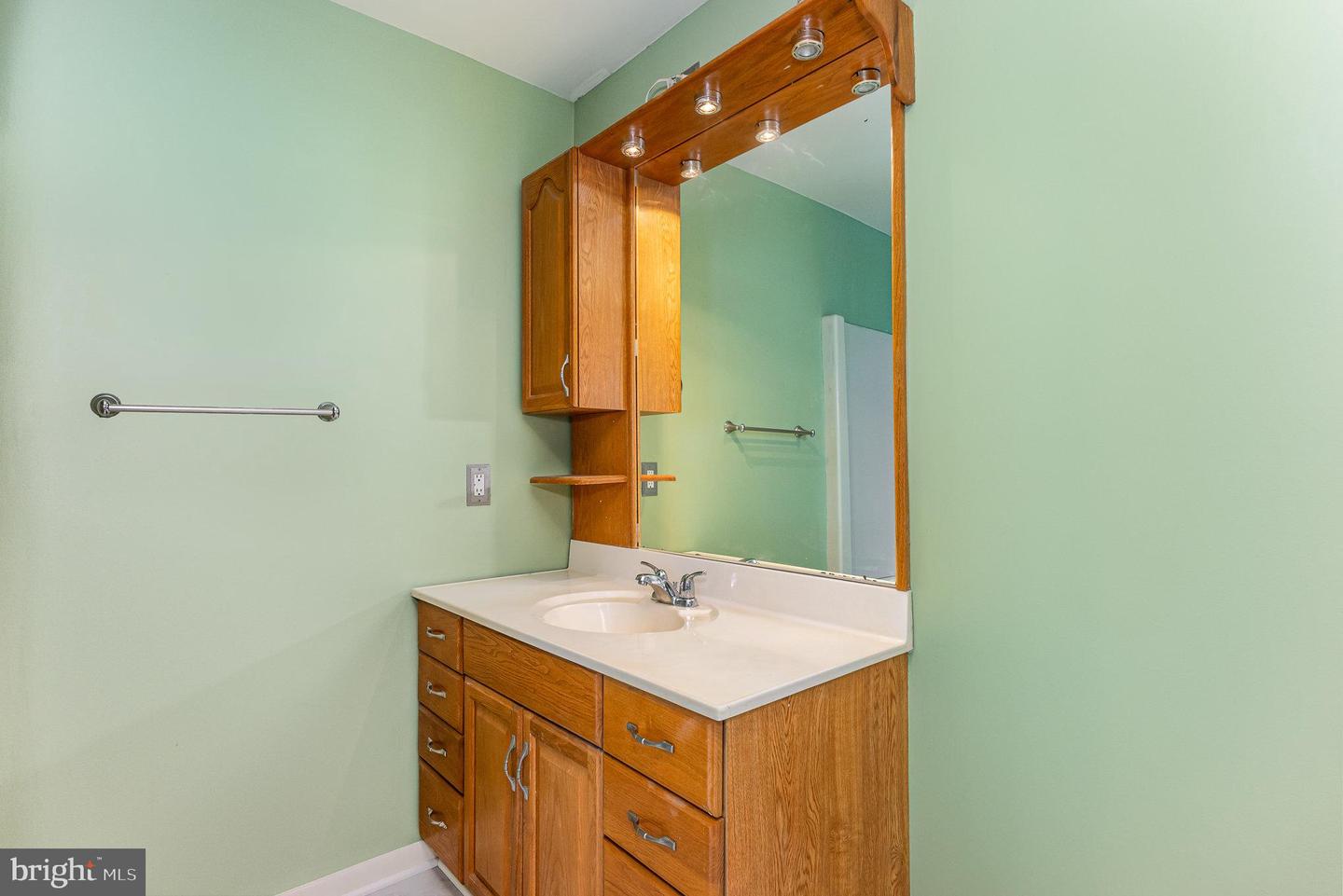 8040 Savage Guilford Rd Property Photo 28
