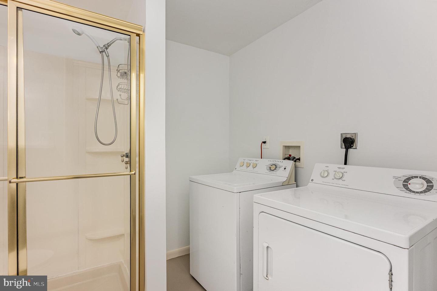 8040 Savage Guilford Rd Property Photo 34