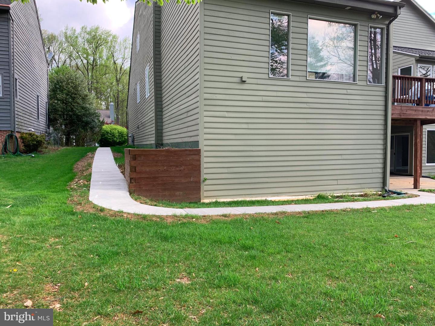 6108 Shaded Leaf Ct Property Photo 2