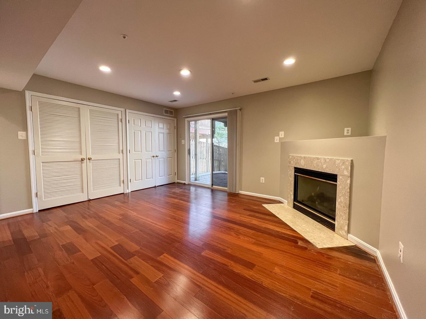 6109 Silver Arrows Way Property Photo 4