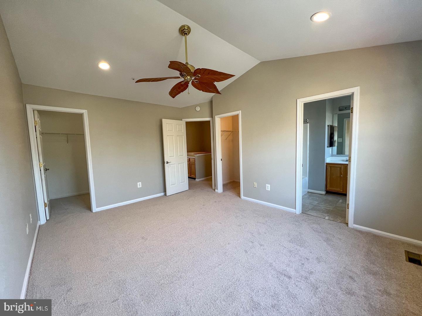 6109 Silver Arrows Way Property Photo 11