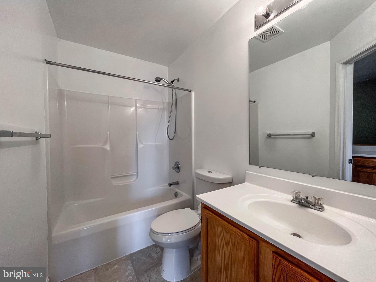 6109 Silver Arrows Way Property Photo 13