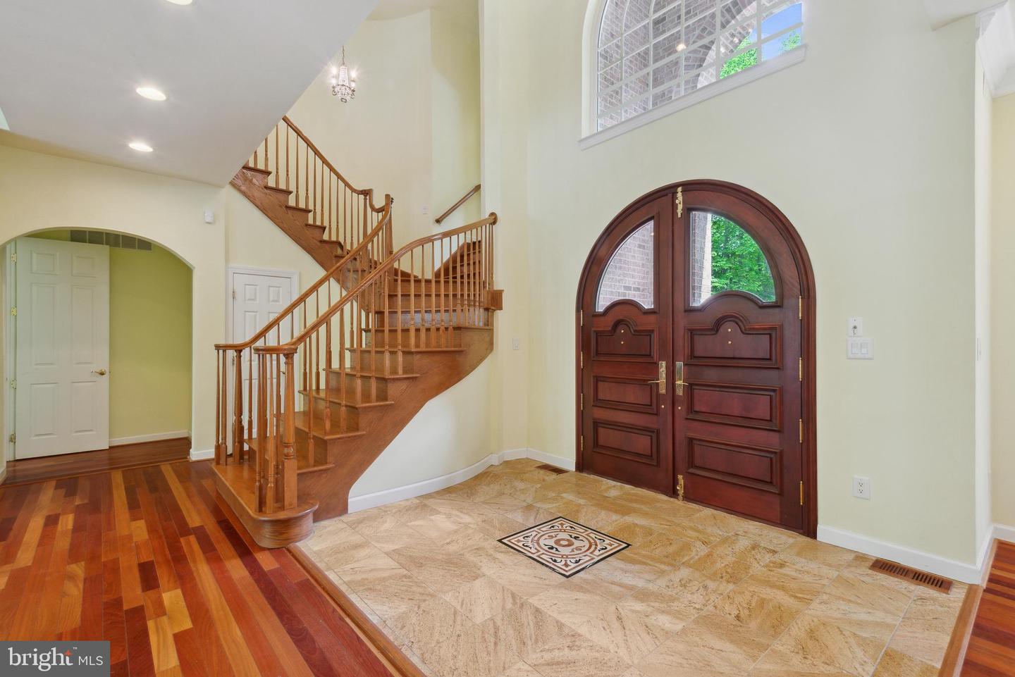 1336 Crows Foot Rd Property Photo 9