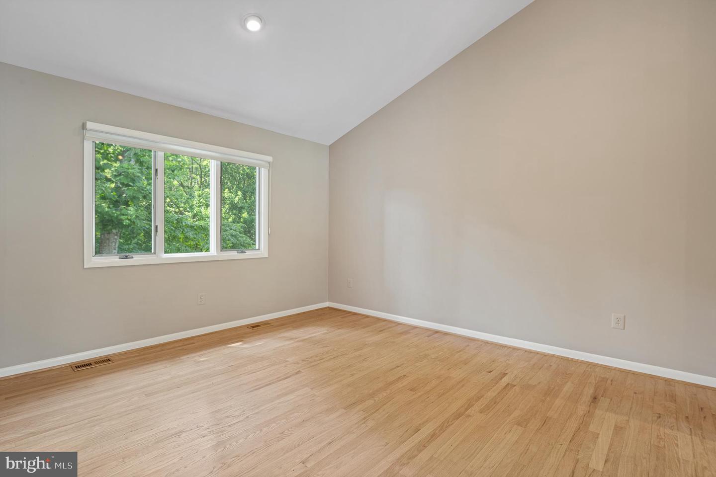 6913 Annabel Ct Property Photo 5