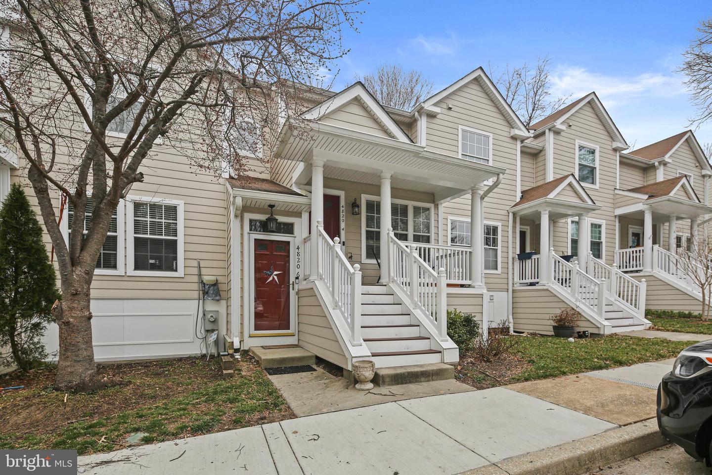4820 Dorsey Hall Dr #6 Property Photo 1