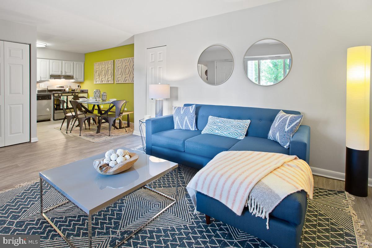 9220 Old Lantern Way #2bed2bath Property Photo 4