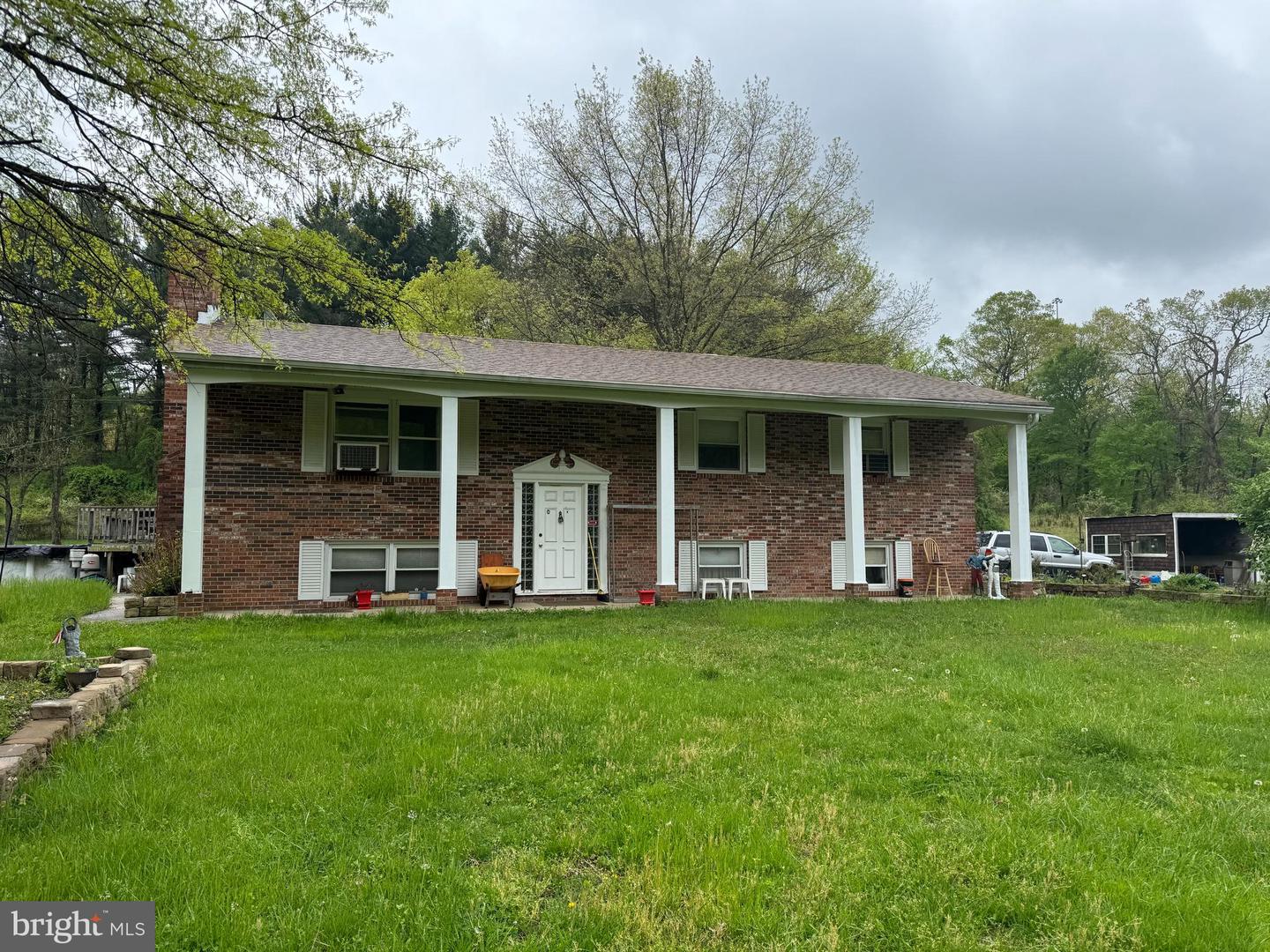6159 River Rd Property Photo 1