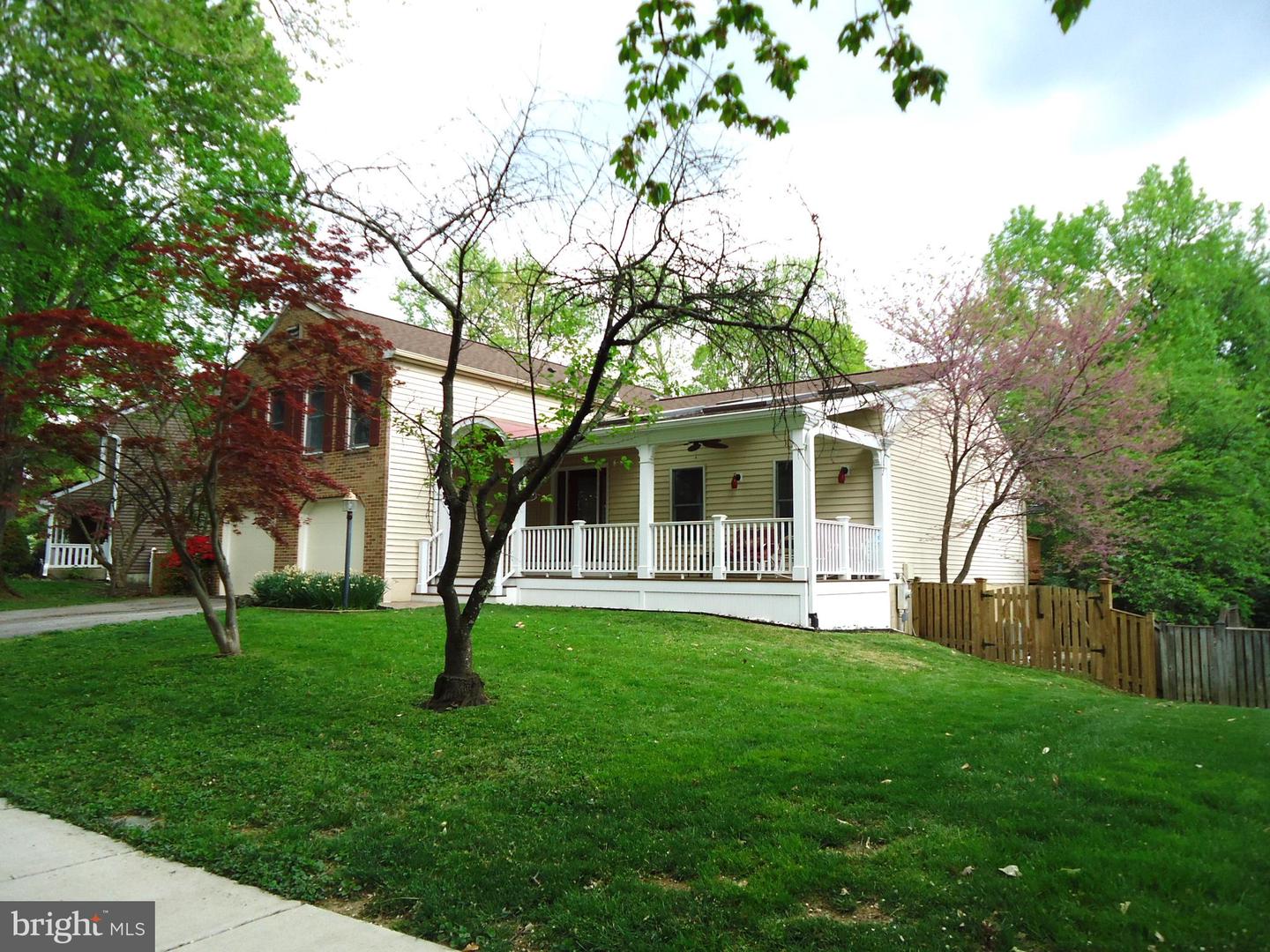 6413 Sewells Orchard Dr Property Photo 1