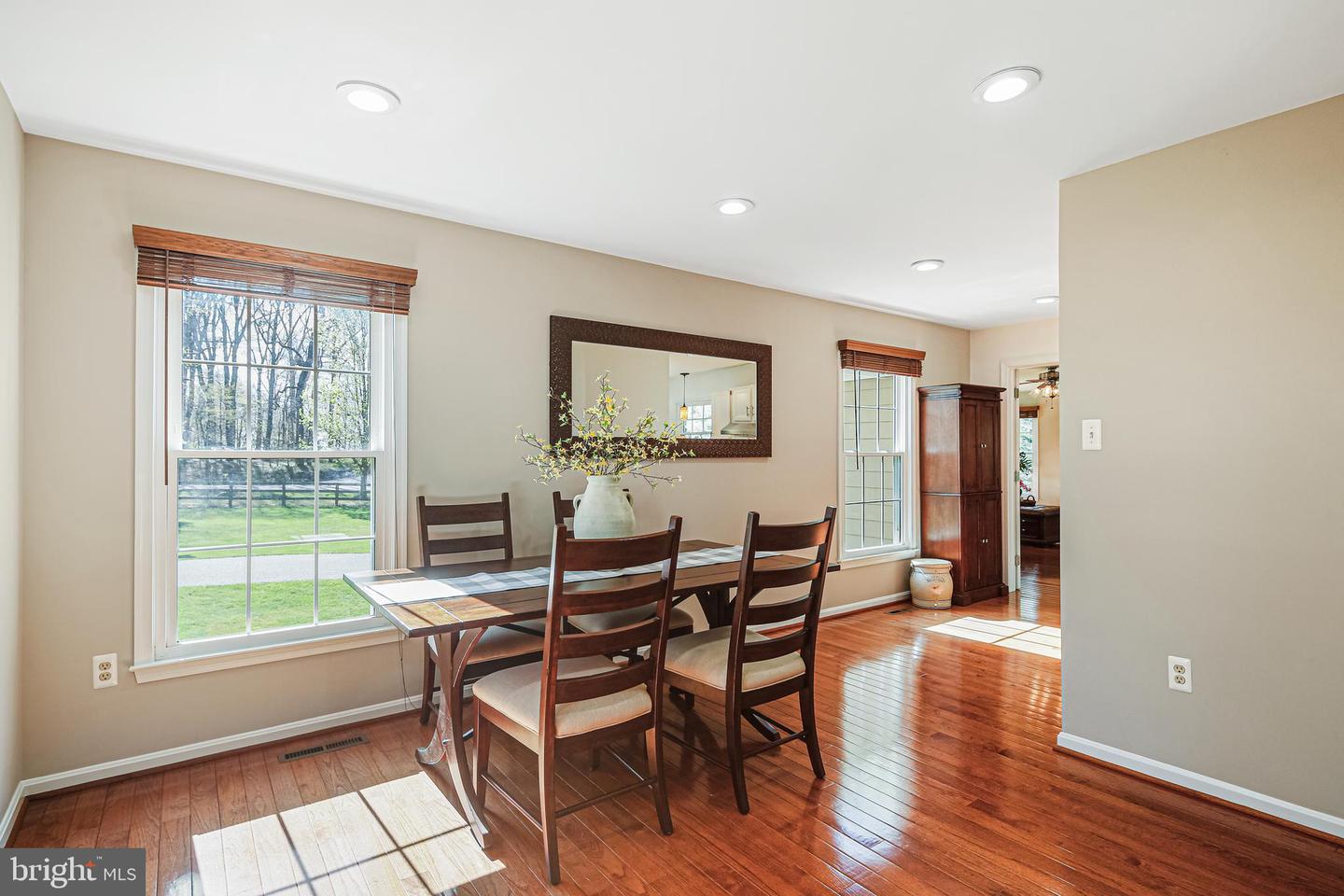 17587 Timberleigh Way Property Photo 10