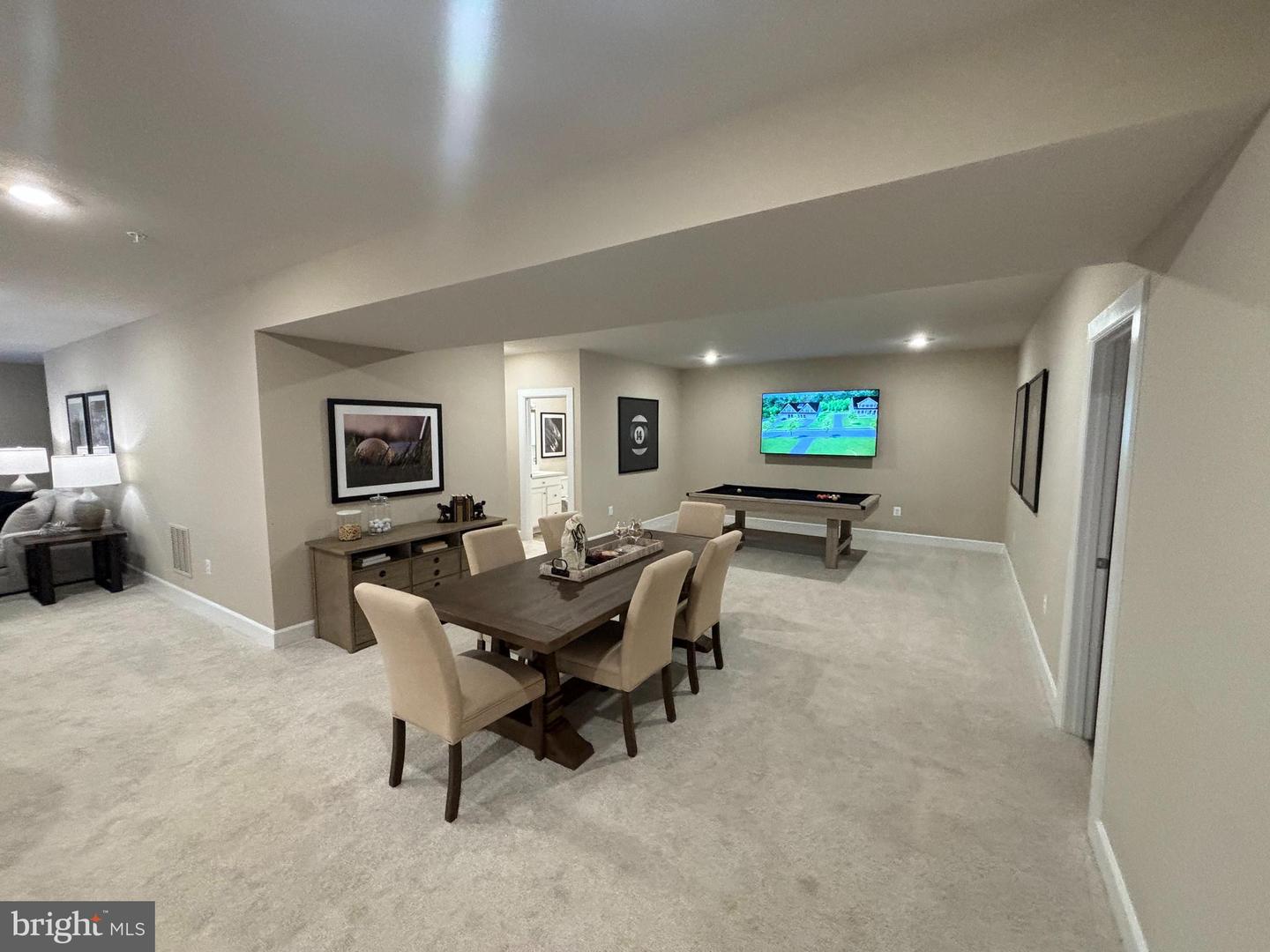 8541 Lallybroch Ln Property Photo 16