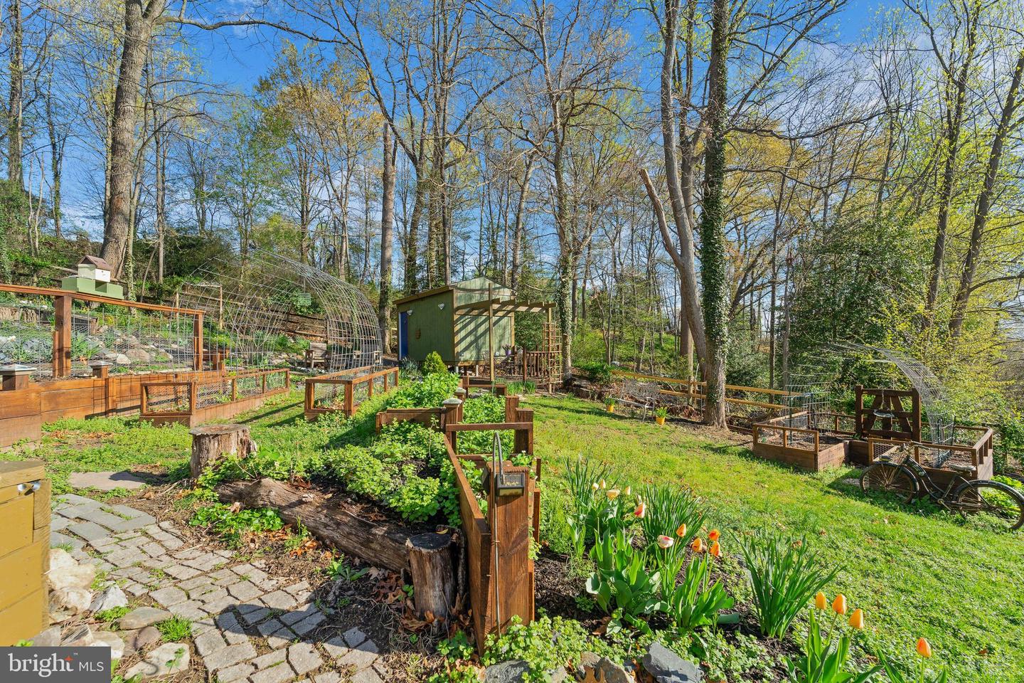 6119 Fairbourne Ct Property Photo 19