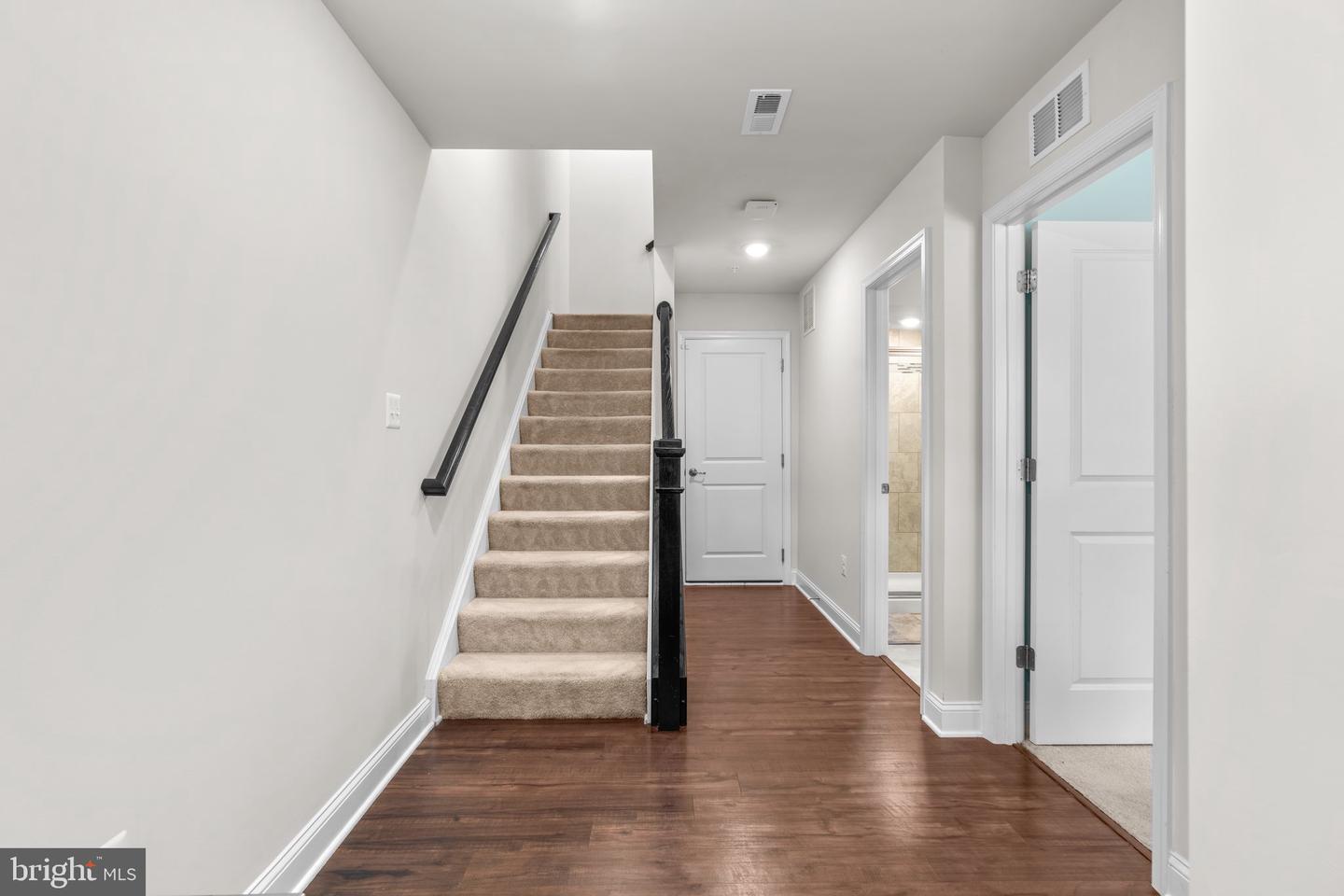 7579 Warburg Way Property Photo 2