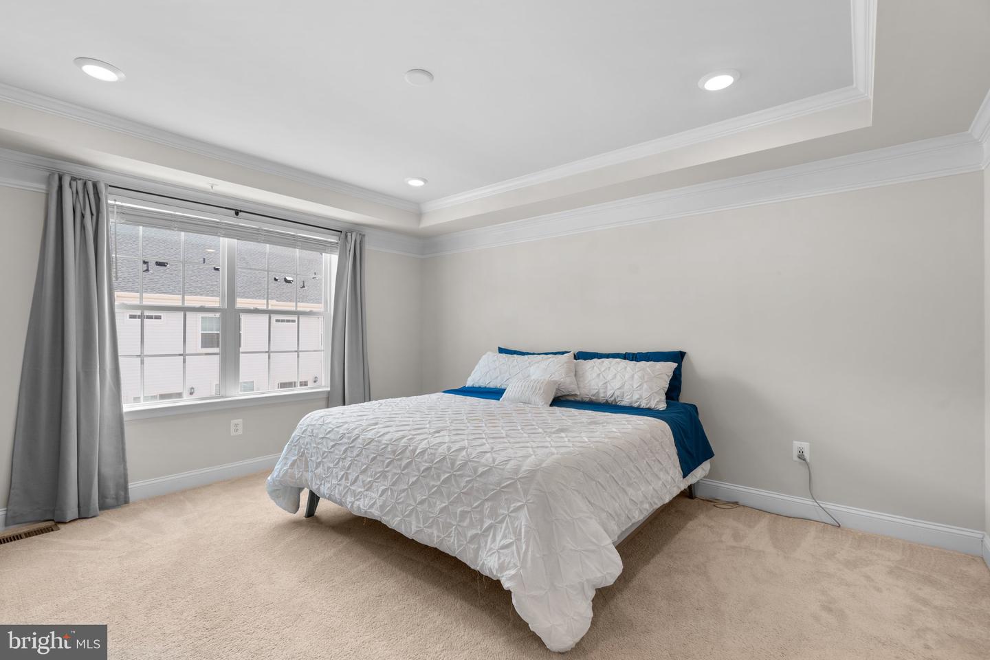 7579 Warburg Way Property Photo 18