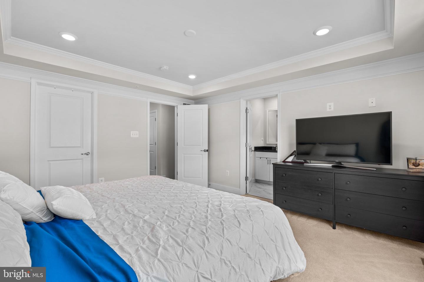 7579 Warburg Way Property Photo 19