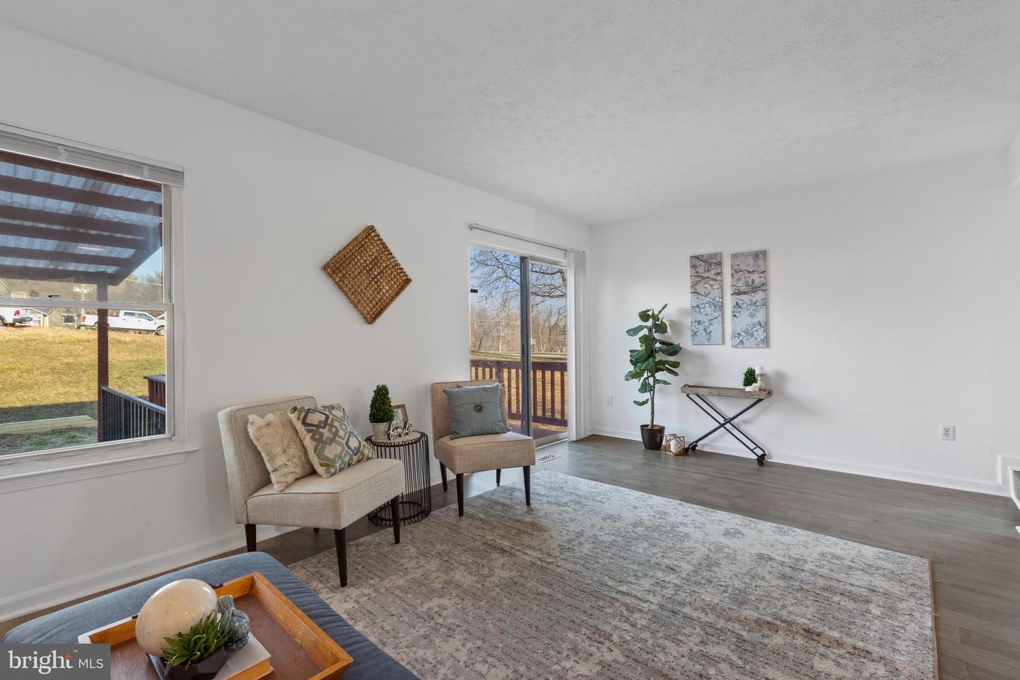7500 Rain Flower Way Property Photo 9