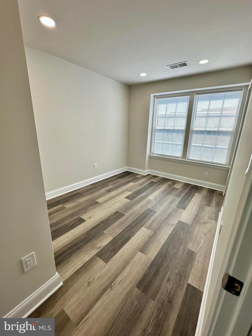 7240 Maidstone Pl #241 Property Photo 25