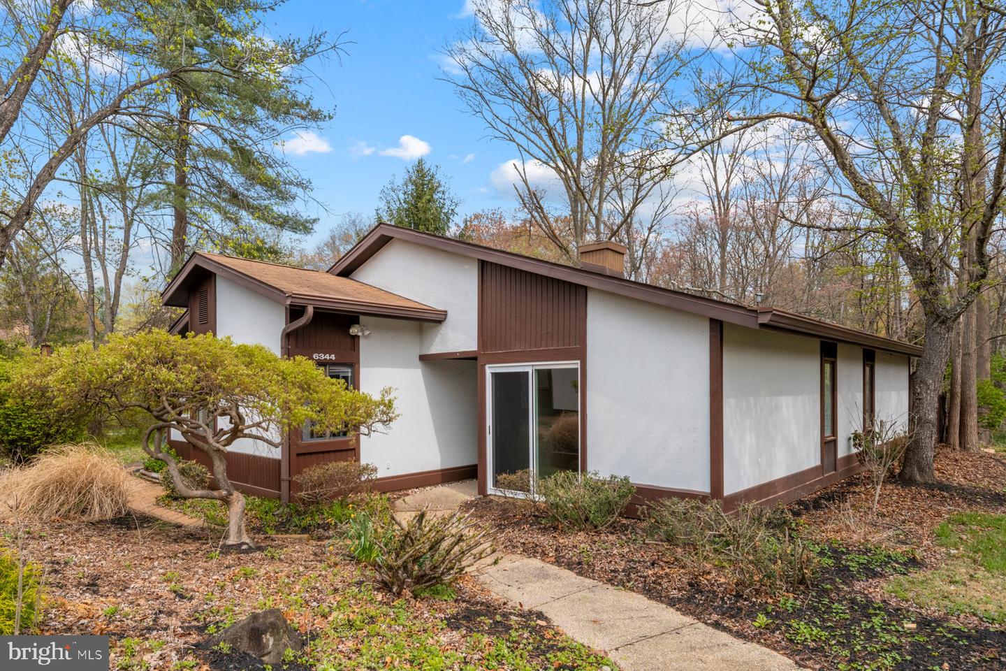 6344 Sunny Spg Property Photo 1
