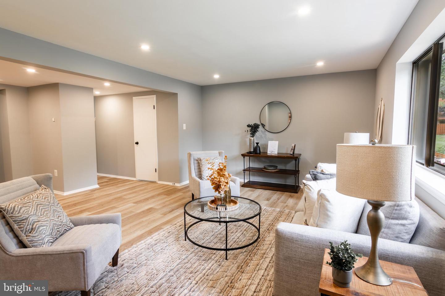 7374 Hickory Log Cir Property Photo 8