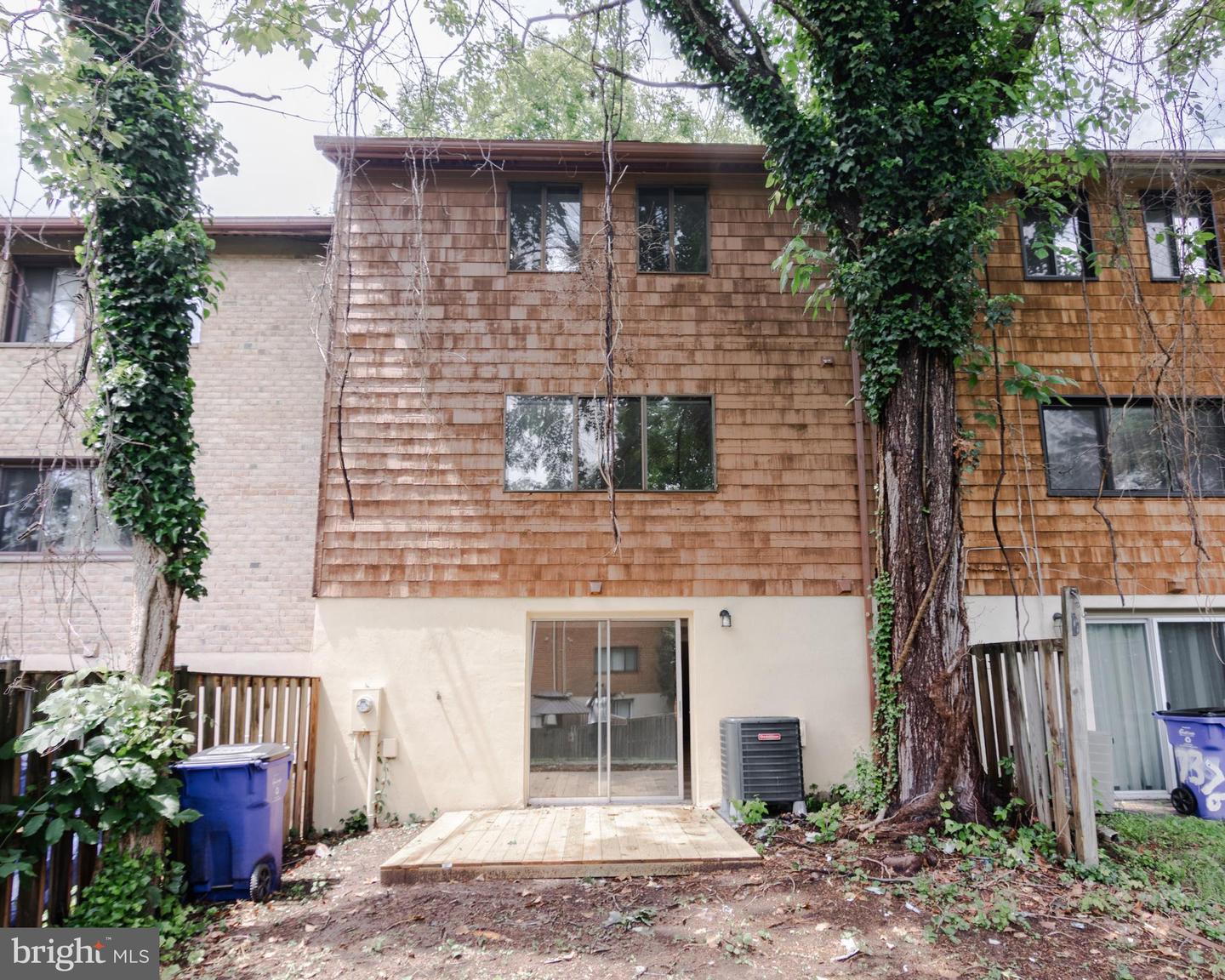 7374 Hickory Log Cir Property Photo 17