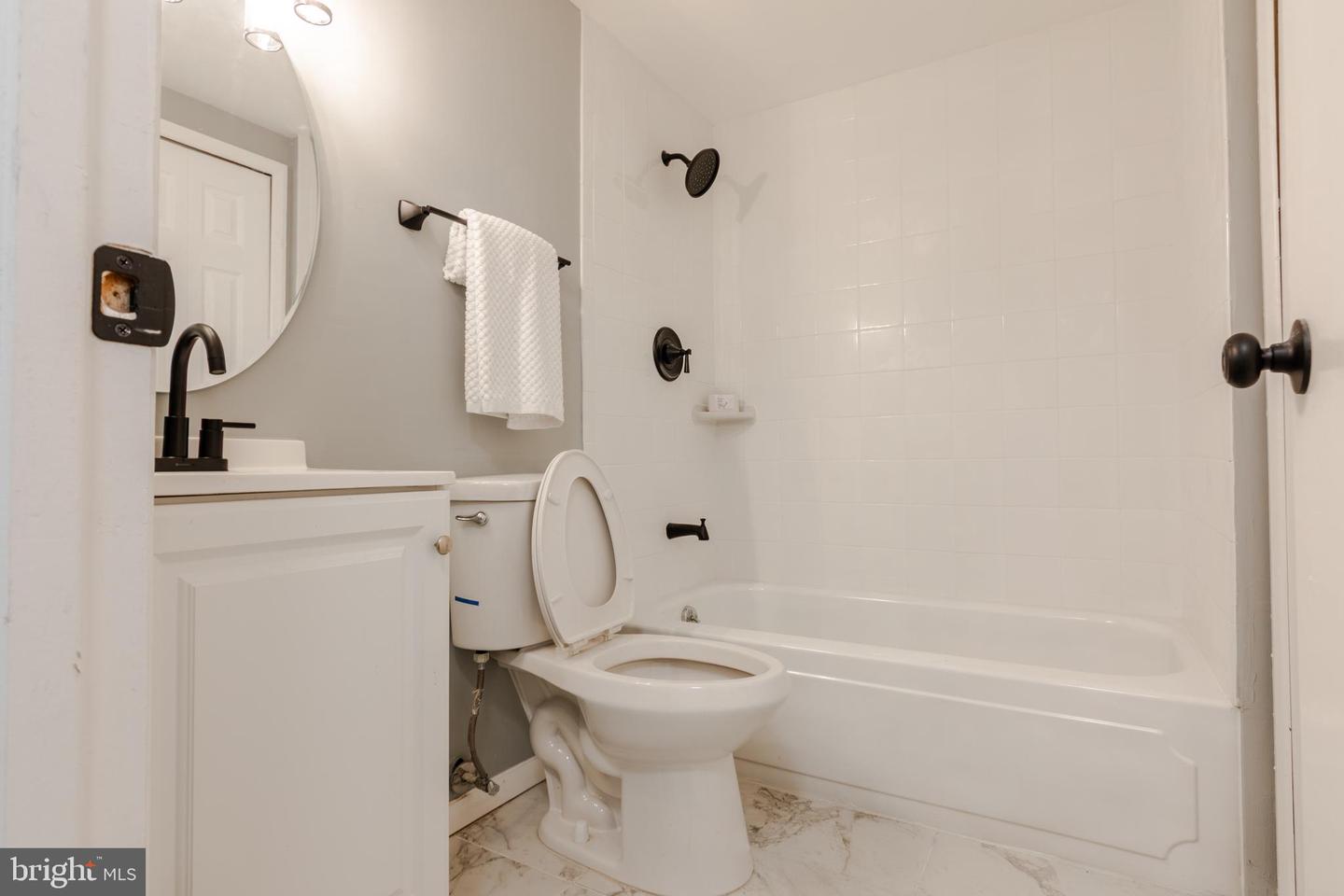 7374 Hickory Log Cir Property Photo 18