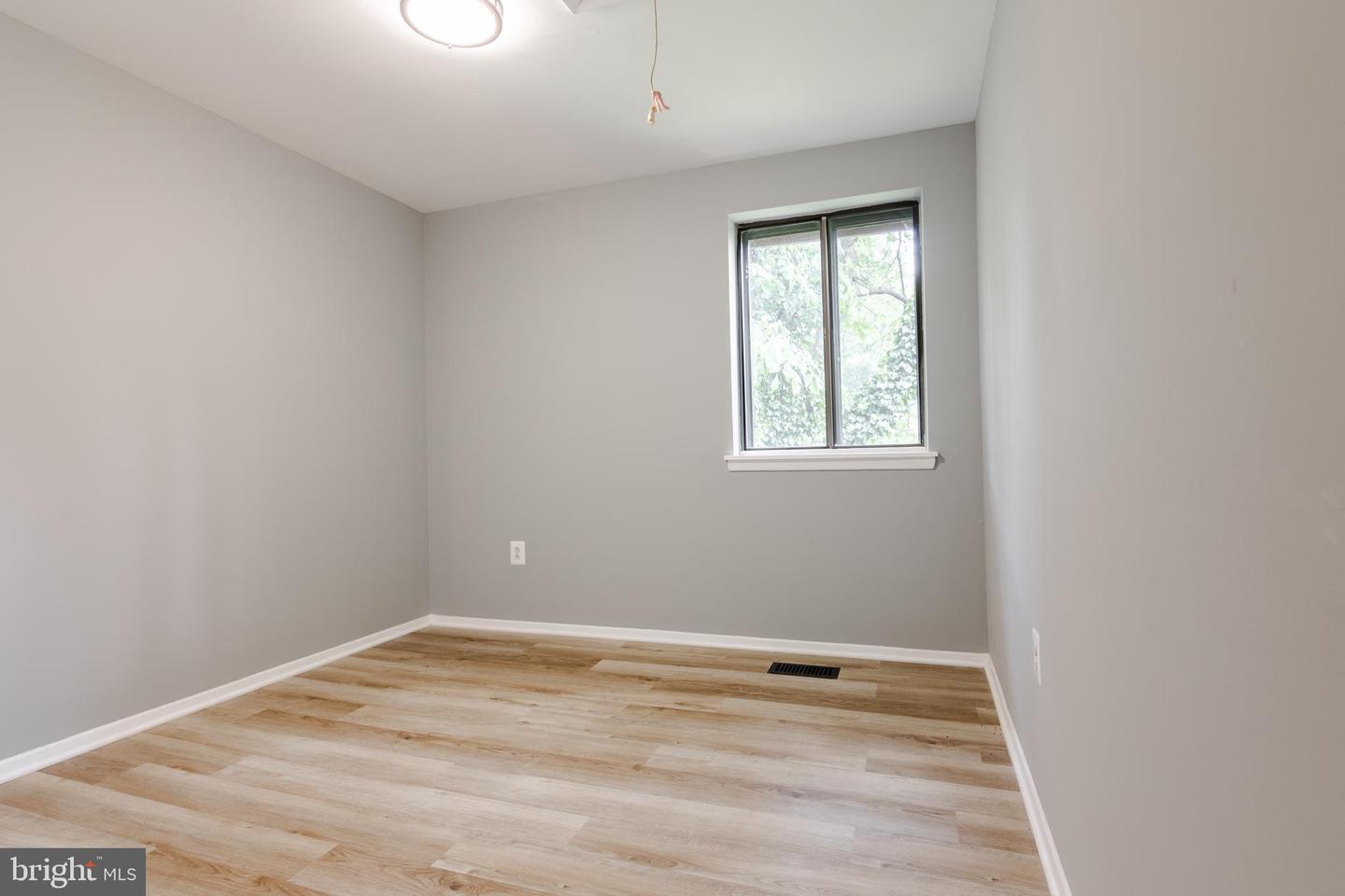 7374 Hickory Log Cir Property Photo 27