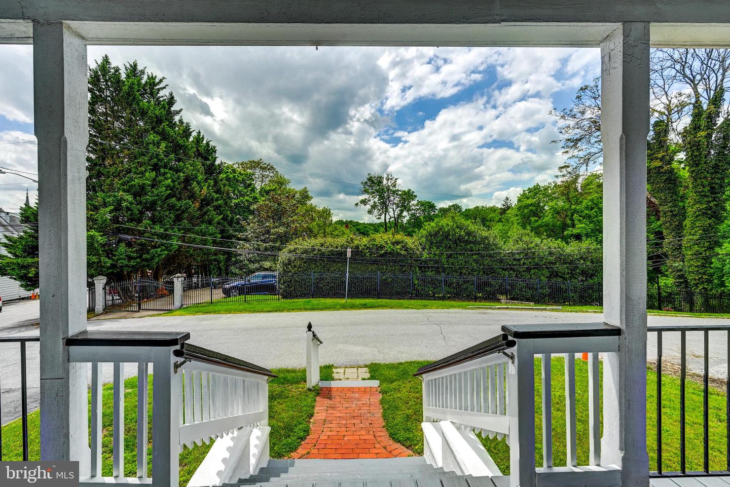 3685 Park Ave Property Photo 4