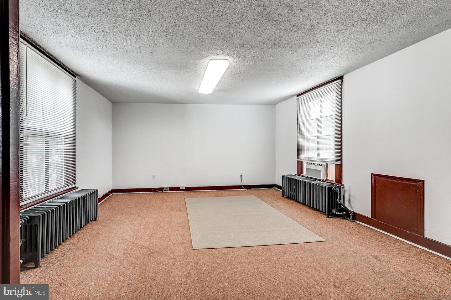 3685 Park Ave Property Photo 15