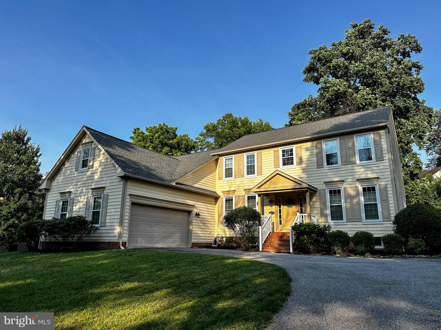 10136 BRACKEN DR Property Photo 1