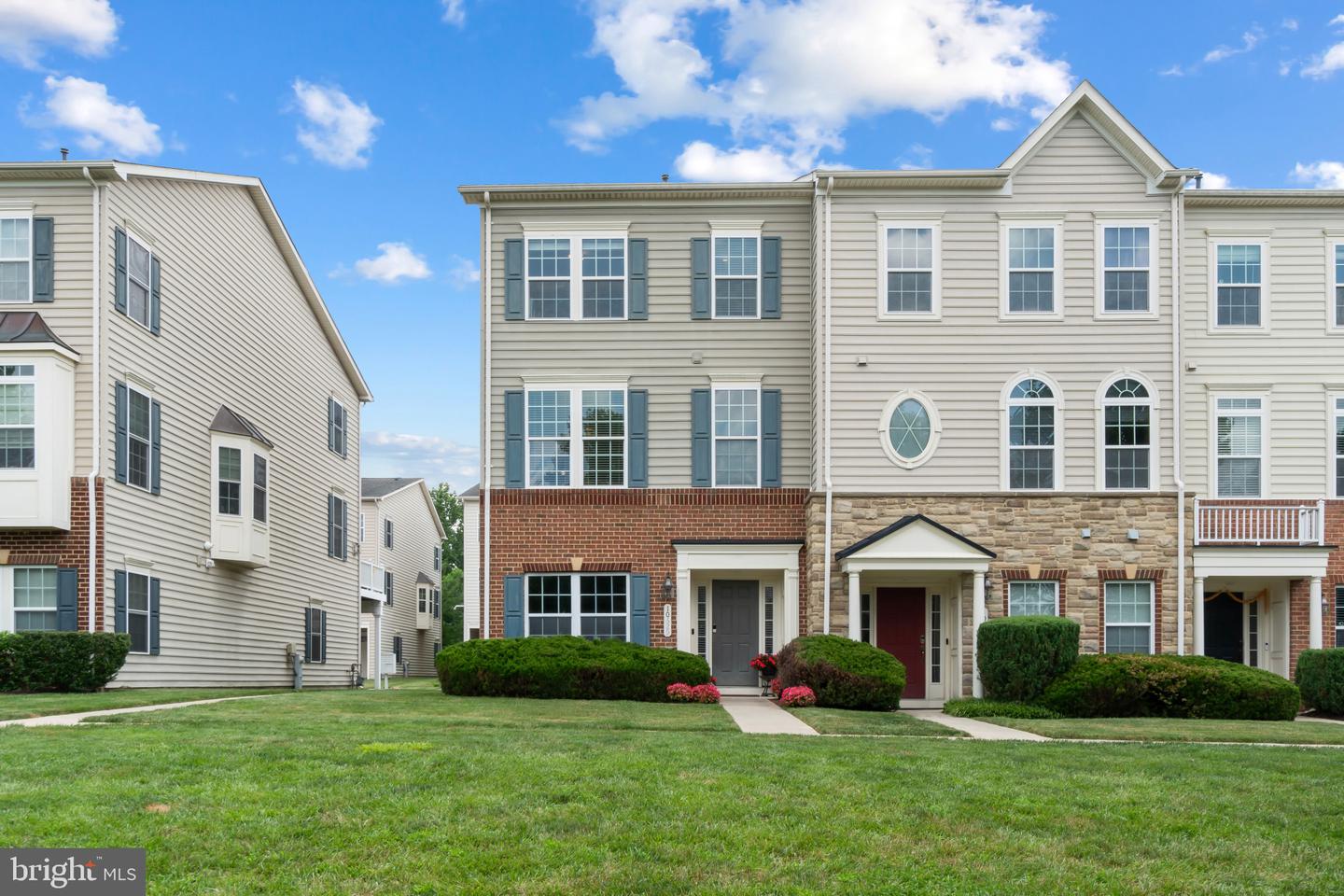 10629 Old Ellicott Cir #59 Property Photo 1