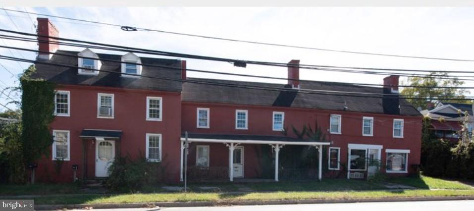 5721-25 Main St Property Photo 1