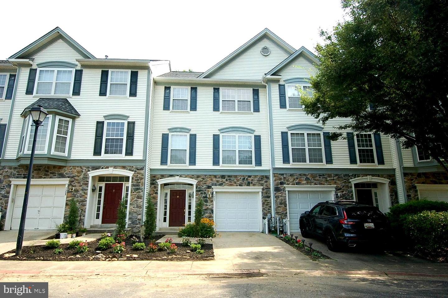 7327-E ROCKY CREEK DR #17 Property Photo 1