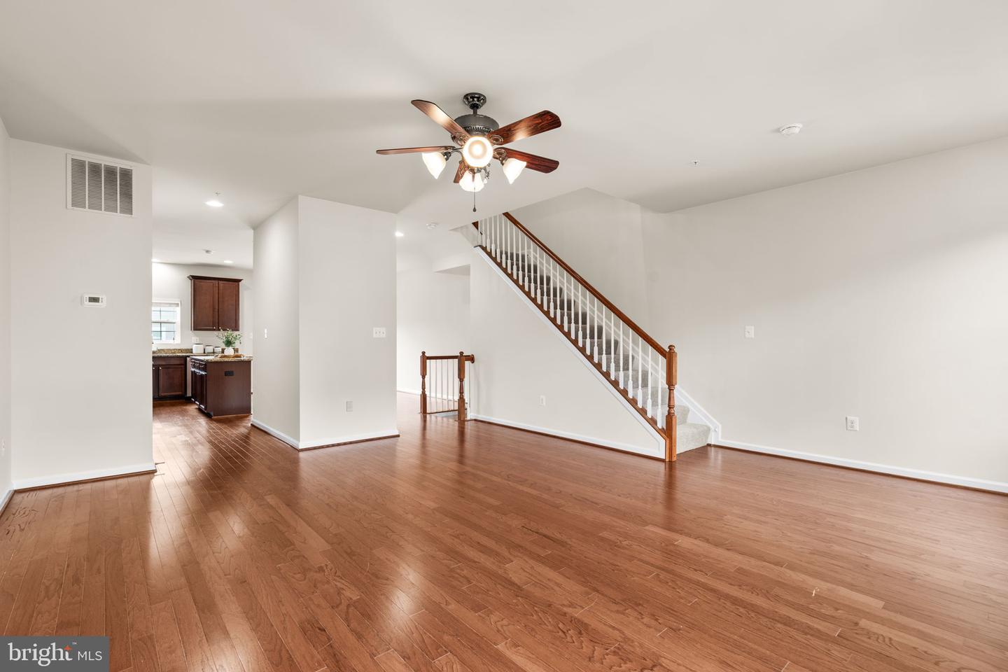7720 Blue Stream Dr Property Photo 22