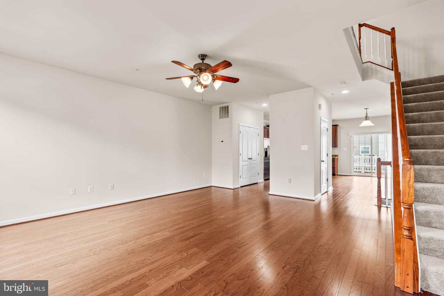7720 Blue Stream Dr Property Photo 23