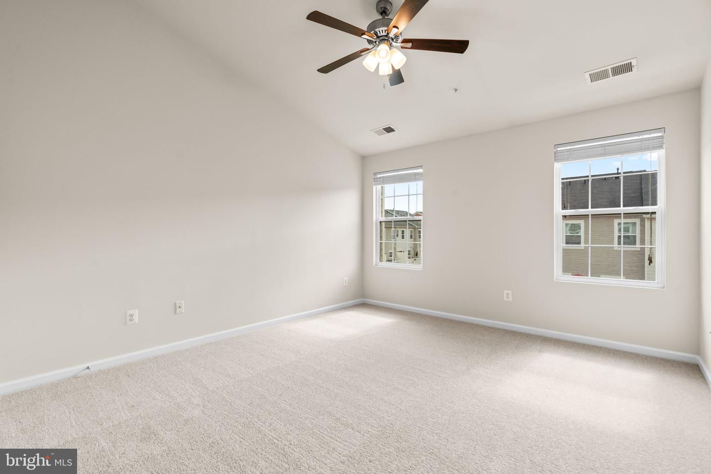 7720 Blue Stream Dr Property Photo 25