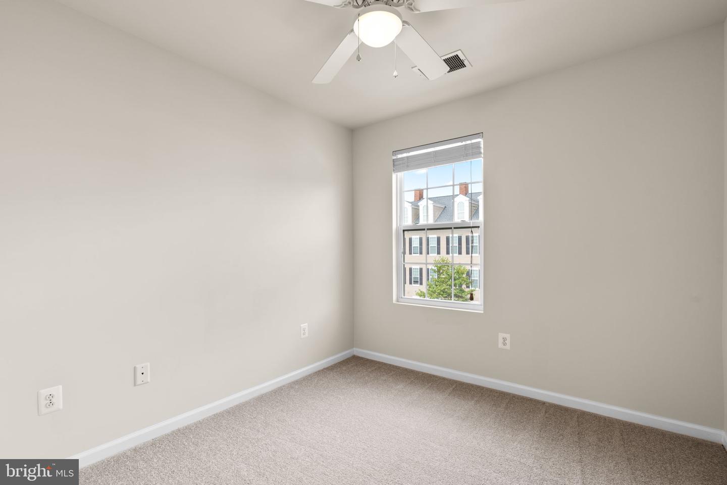 7720 Blue Stream Dr Property Photo 34