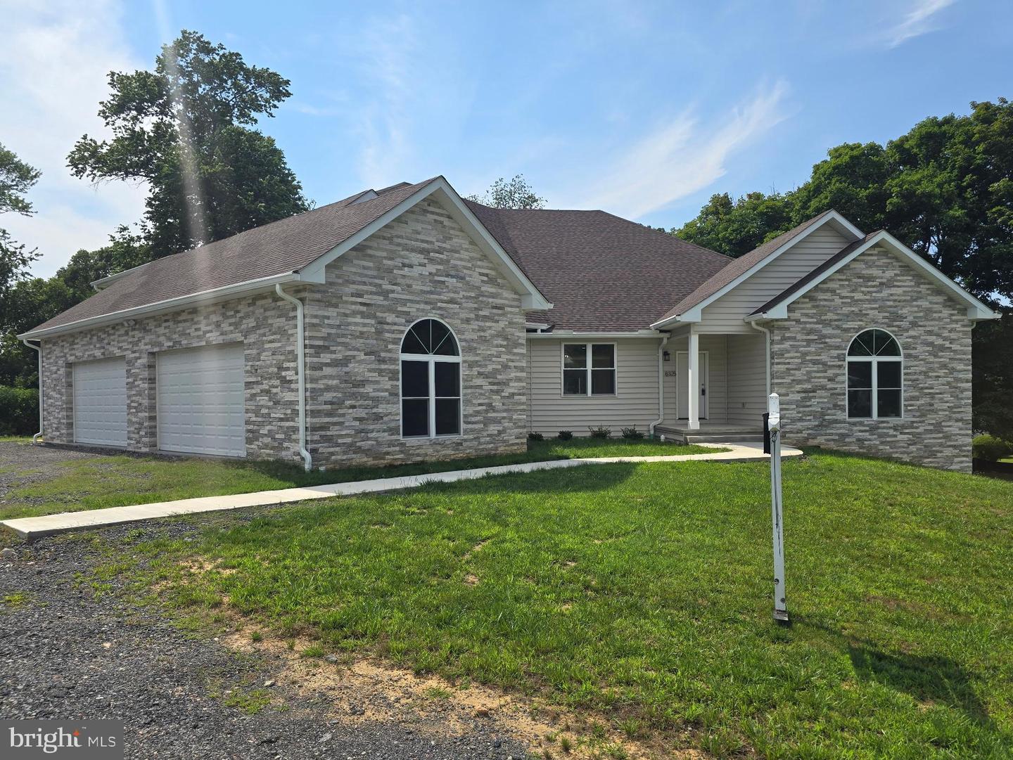 8325 Grove Angle Rd Property Photo 1